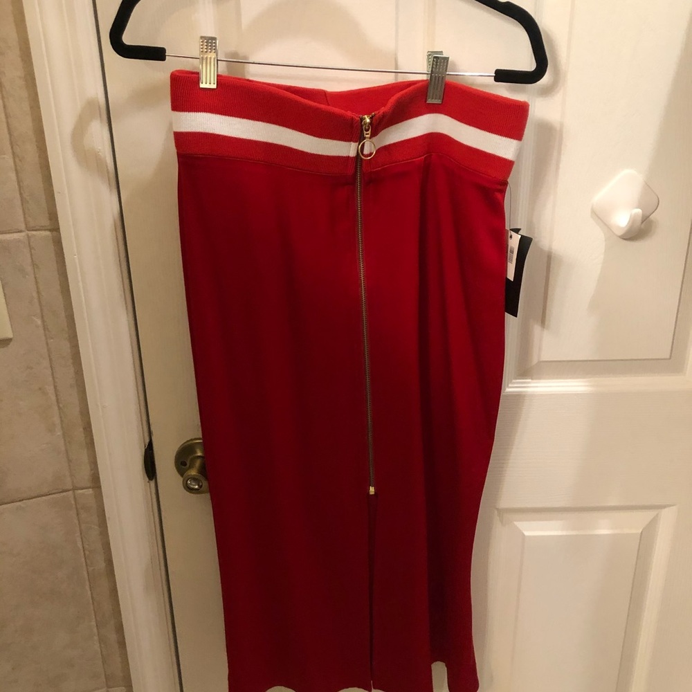 Midi red skirt